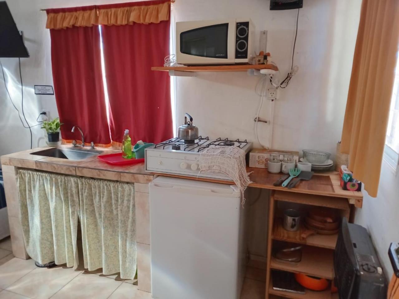 Bardas Del Limay Dormi-Con Hidromasaje - Totalmente Equipado Plottier Ngoại thất bức ảnh